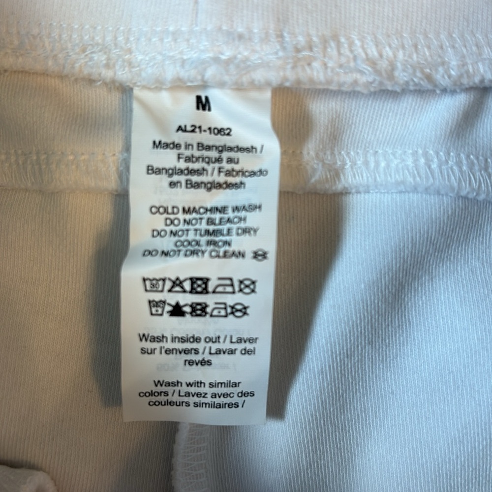 Alphalete Women's Athletic Shorts Medium - Picture 2 of 4